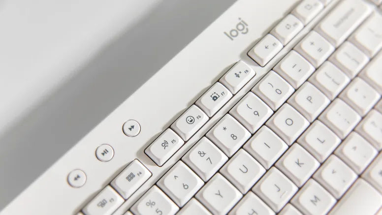 Logitech Signature K650 Wireless Keyboard Off White