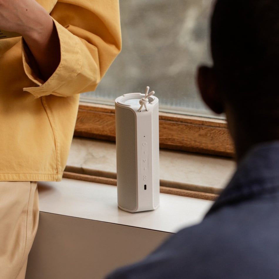 Sudio F4 Bluetooth Speaker White