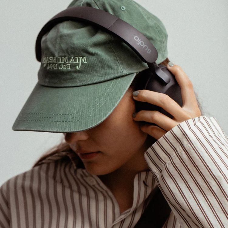 Sudio R3 Wireless Headphones - Black