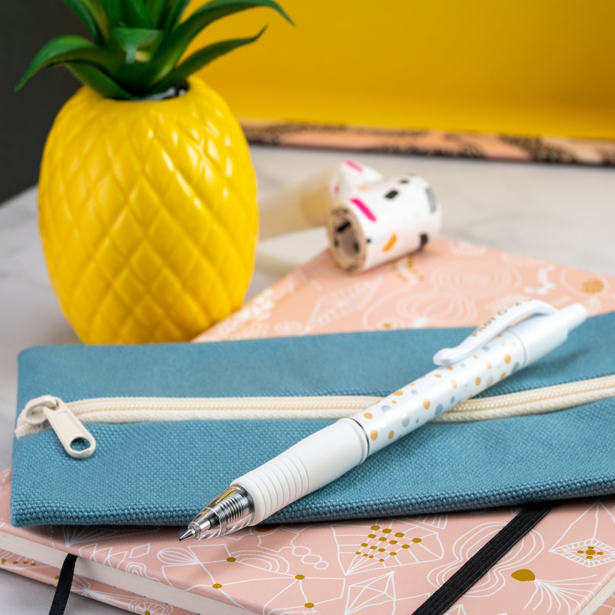 Pilot G2 Limited Edition Dots 0.7mm BLG27SDBLWB