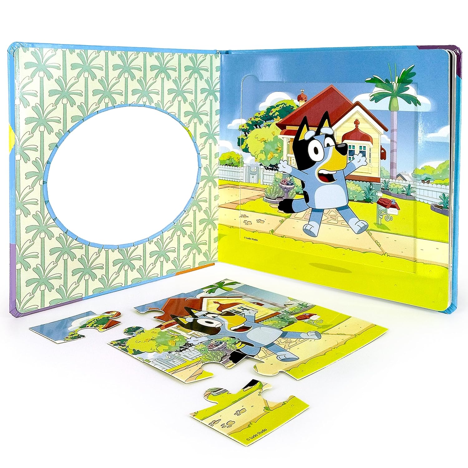 Bluey My First Puzzle Book (10-Page Board Book, 5 Puzzles) – Picture Book