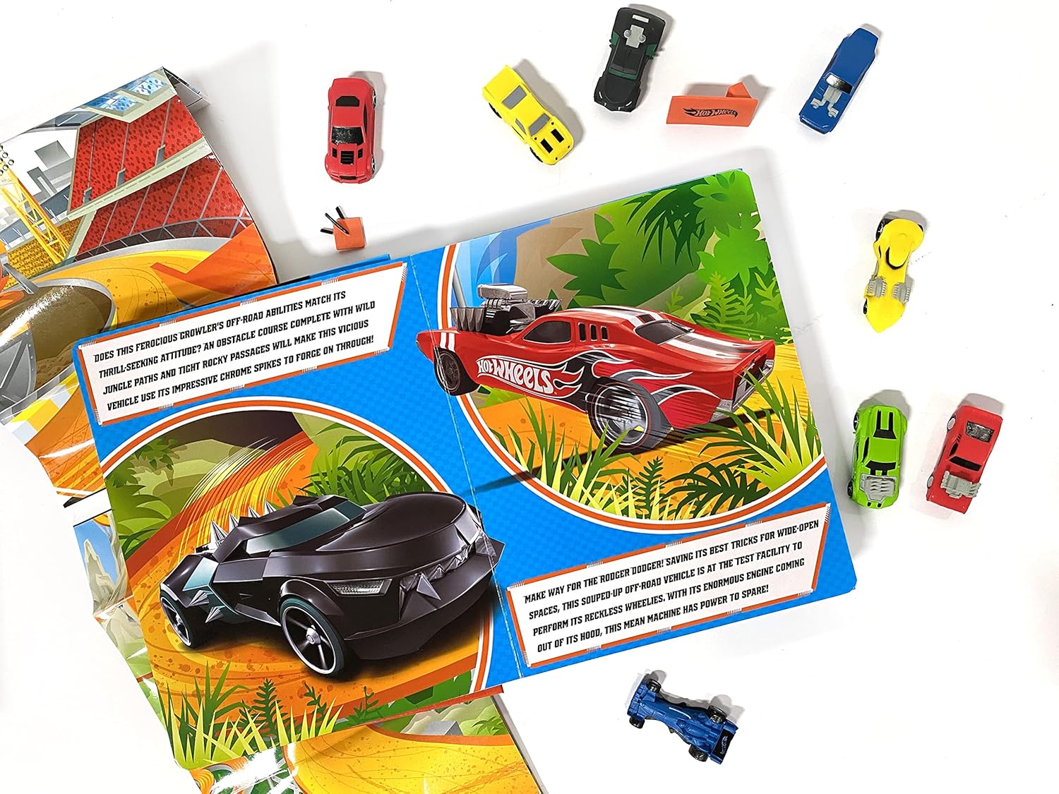 My Busy Book : Mattel Hot Wheels (Board Book)