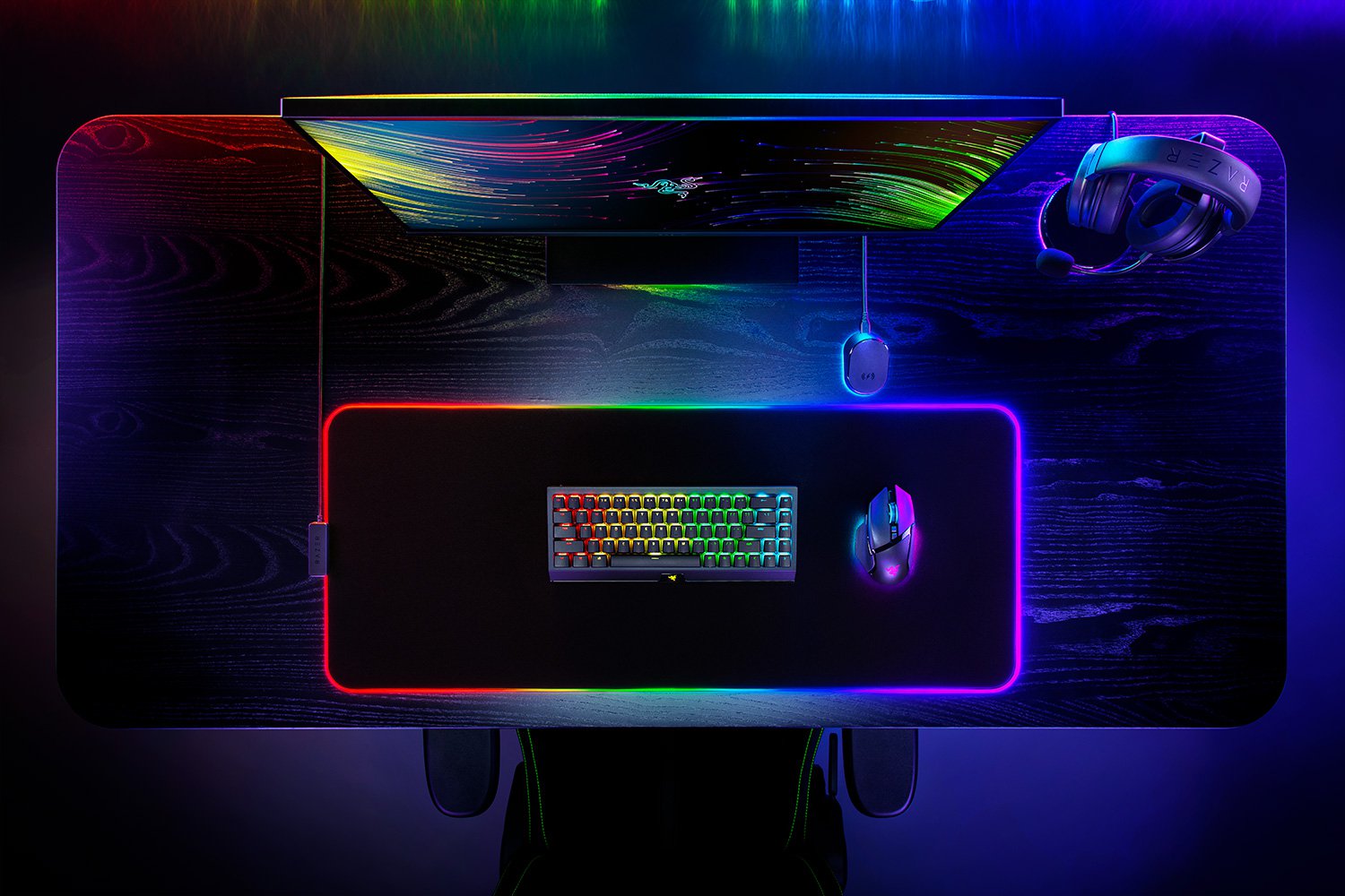 Razer Strider Chroma Gaming Mouse Mat