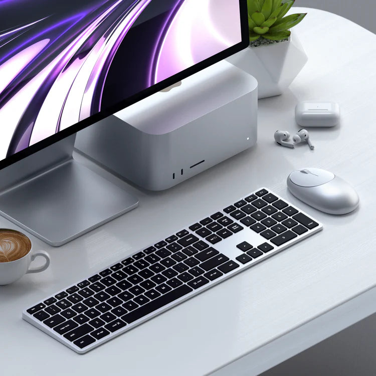 Satechi Slim X3 Bluetooth Backlit Keyboard