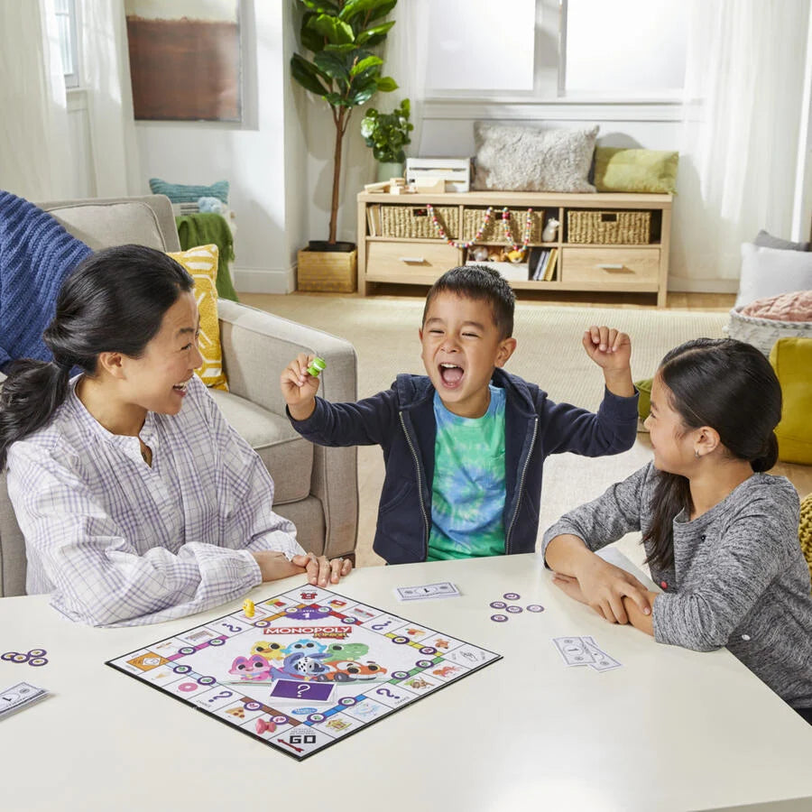 HASBRO MONOPOLY JUNIOR 2 GAMES IN 1