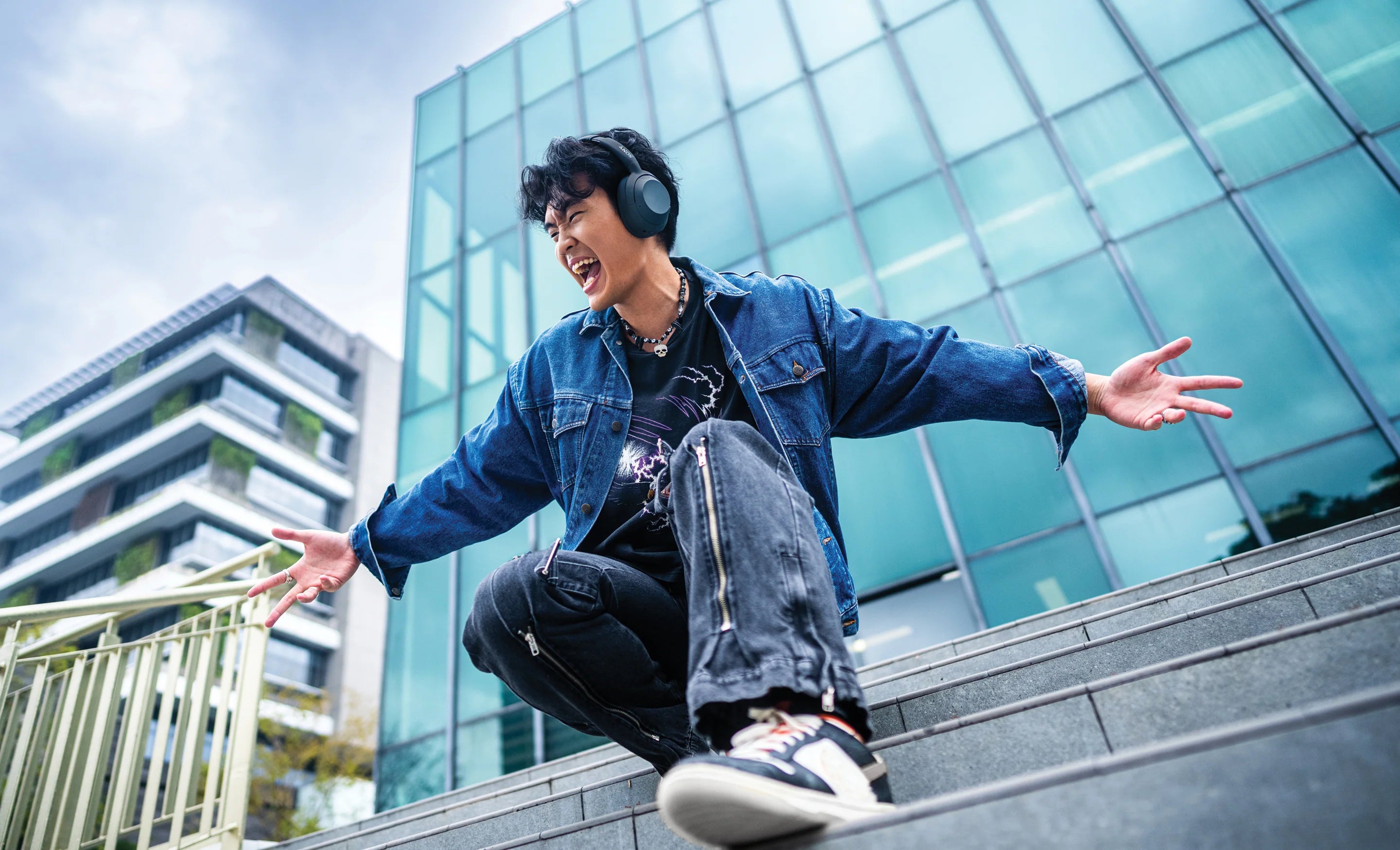 Sony ULT Wear Wireless Headphones Forest Gray