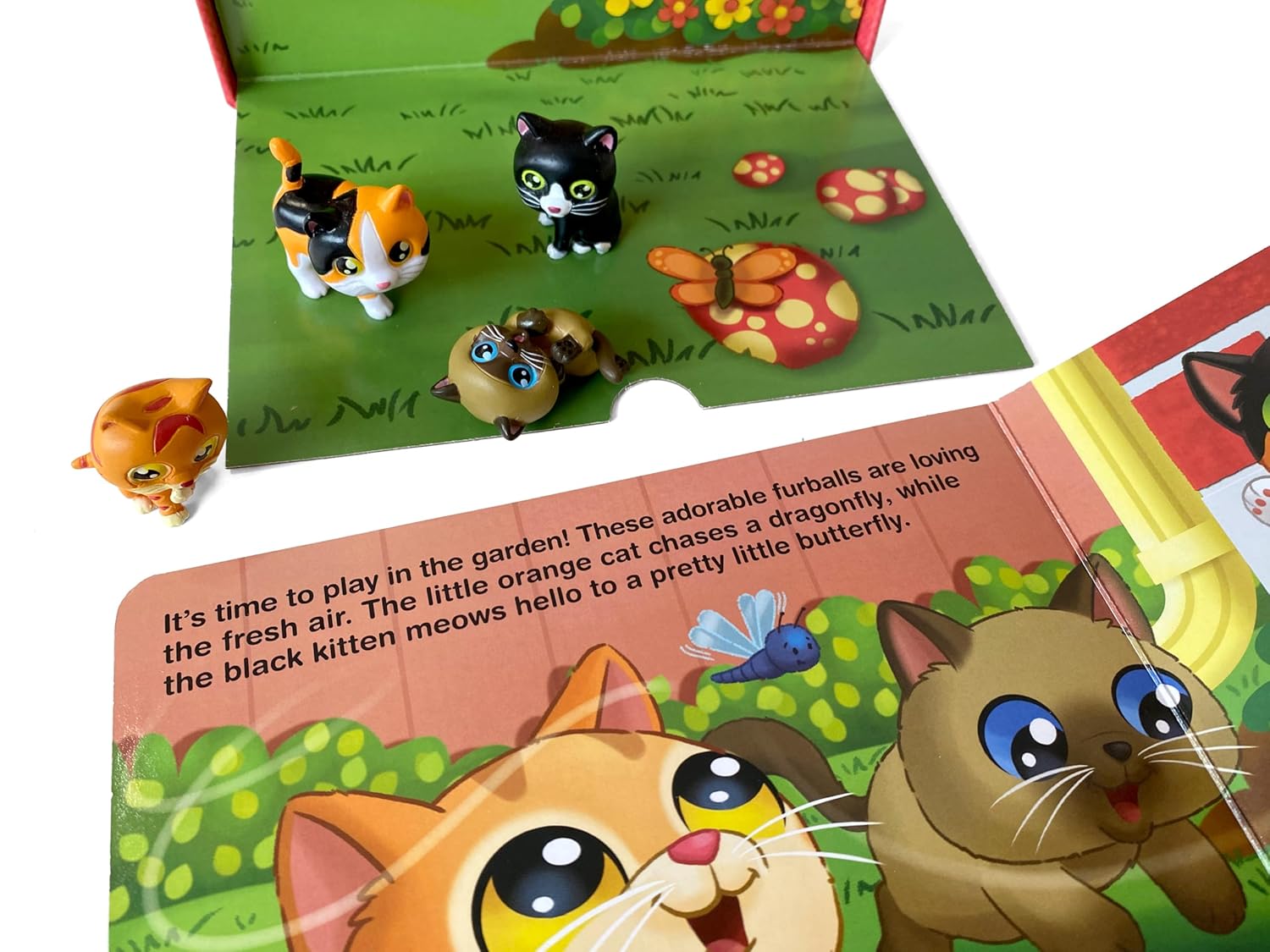 Adorable Kittens (Mini Busy Book) – Board Book