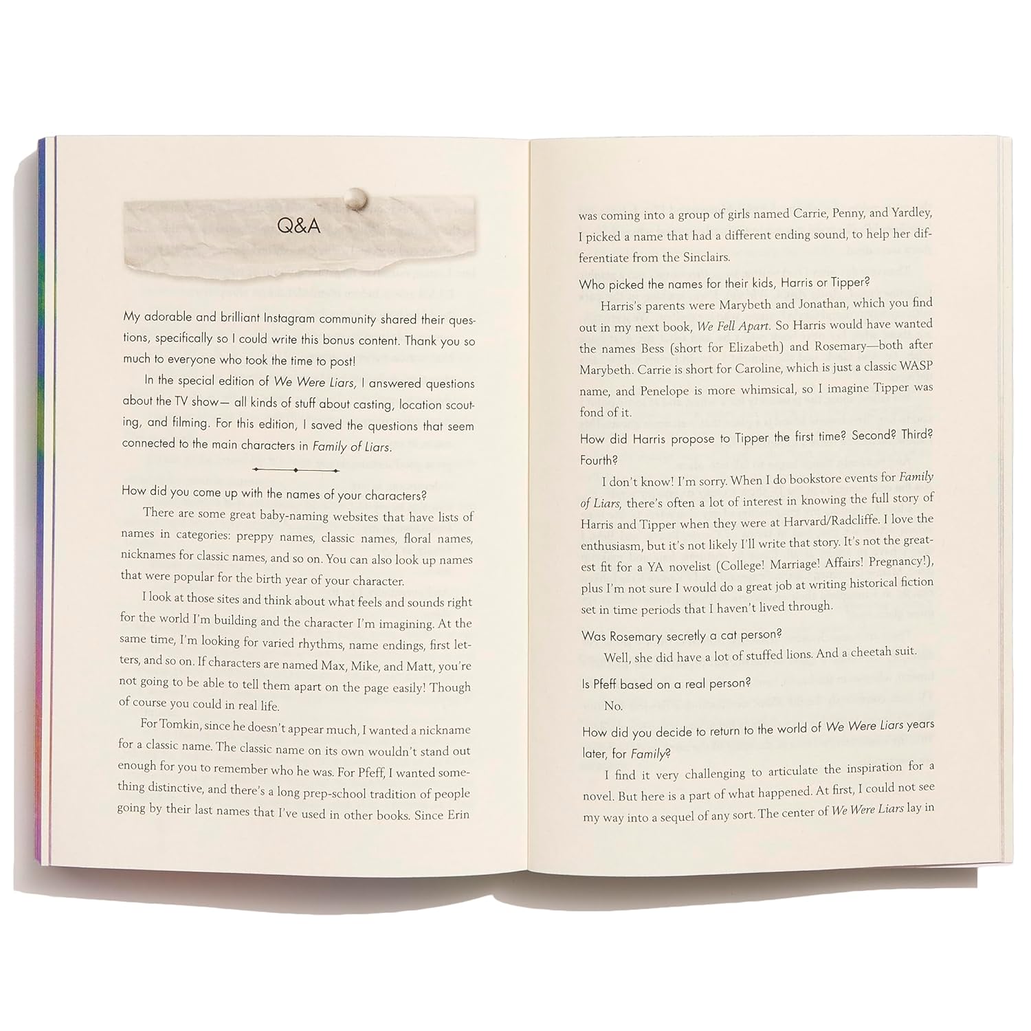 Family of Liars: Deluxe Edition (We Were Liars) Paperback