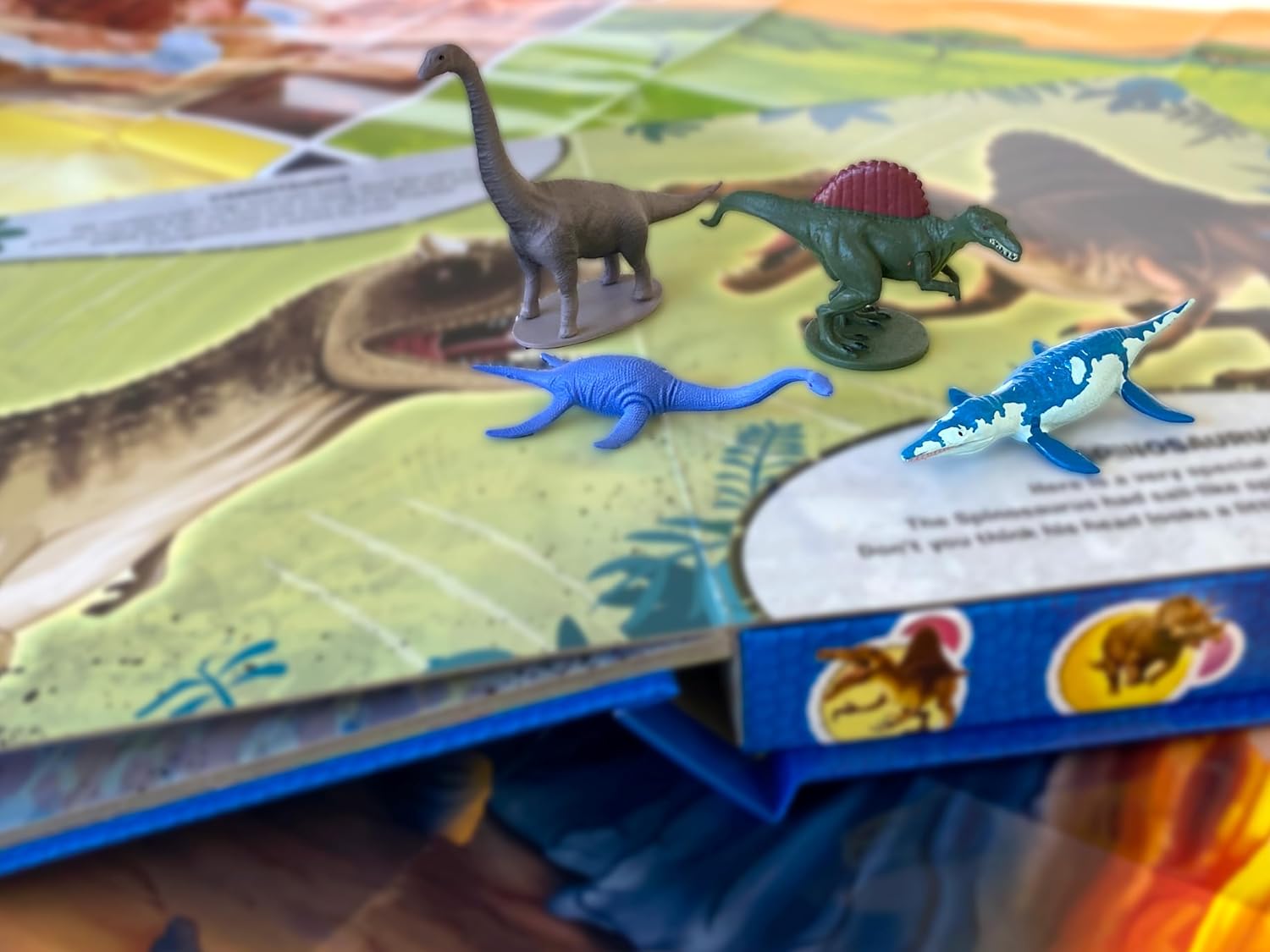 World of Dinosaurs My Busy Books - Storybook (Board book – Picture Book)