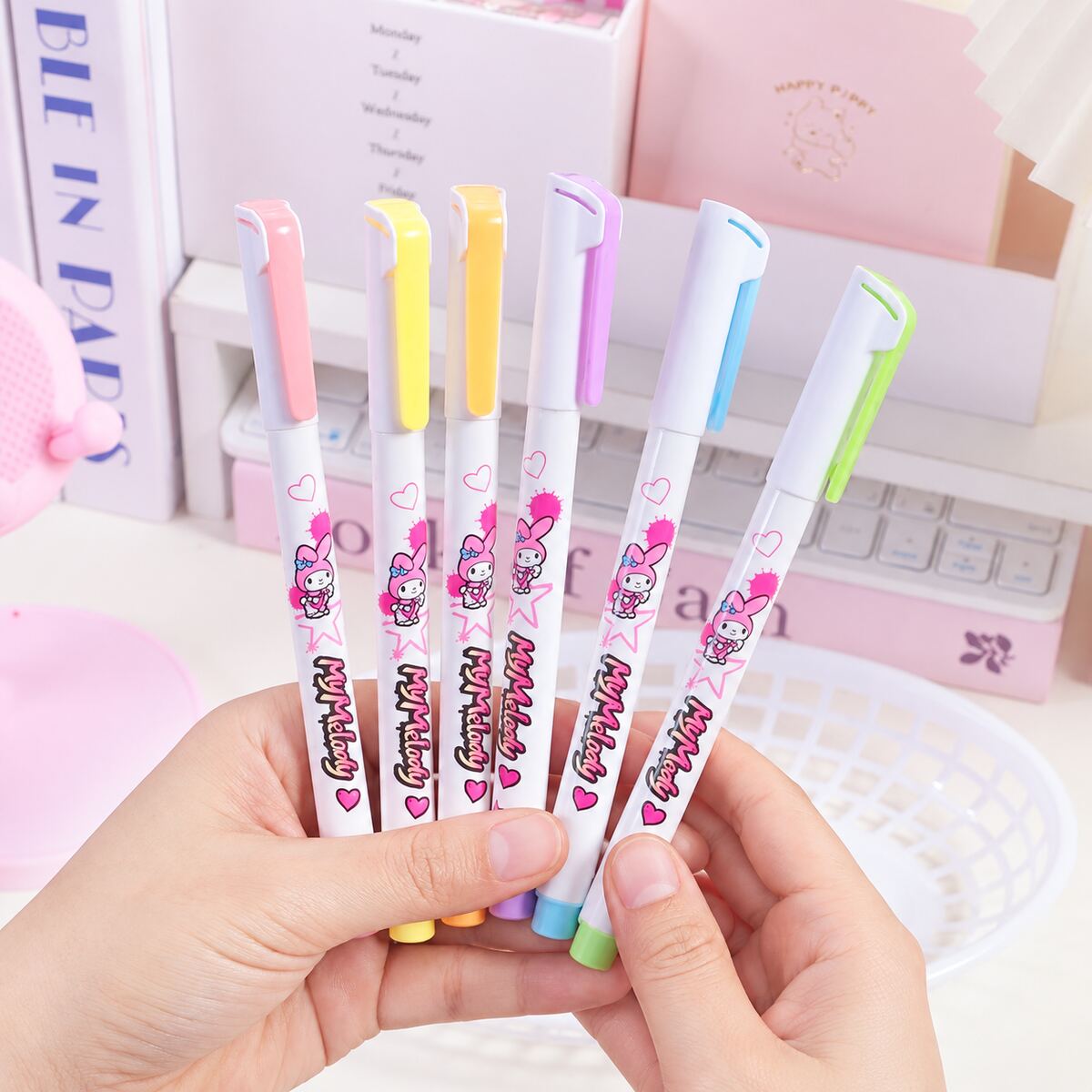  Sanrio 6 Colour Highlighter Set - 2 Assorted Designs 