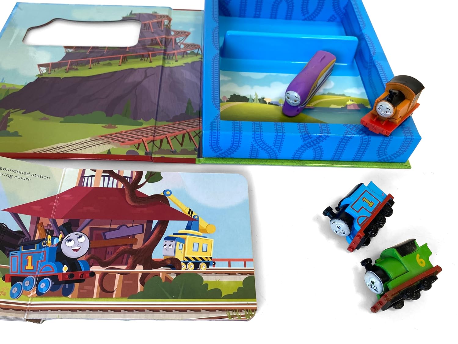 Thomas All Engines Go Tattle Tales (Board Book)