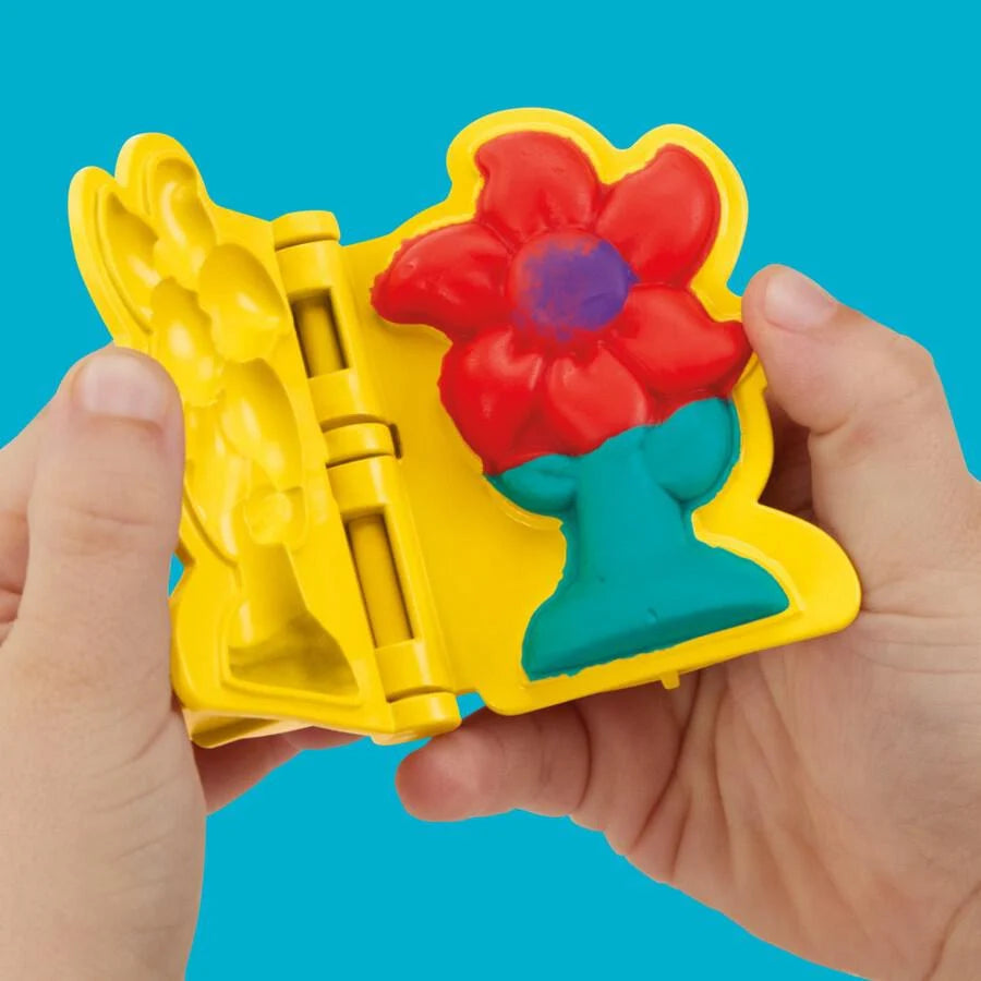 HASBRO PLAYDOH BUGS AND CRITTERS