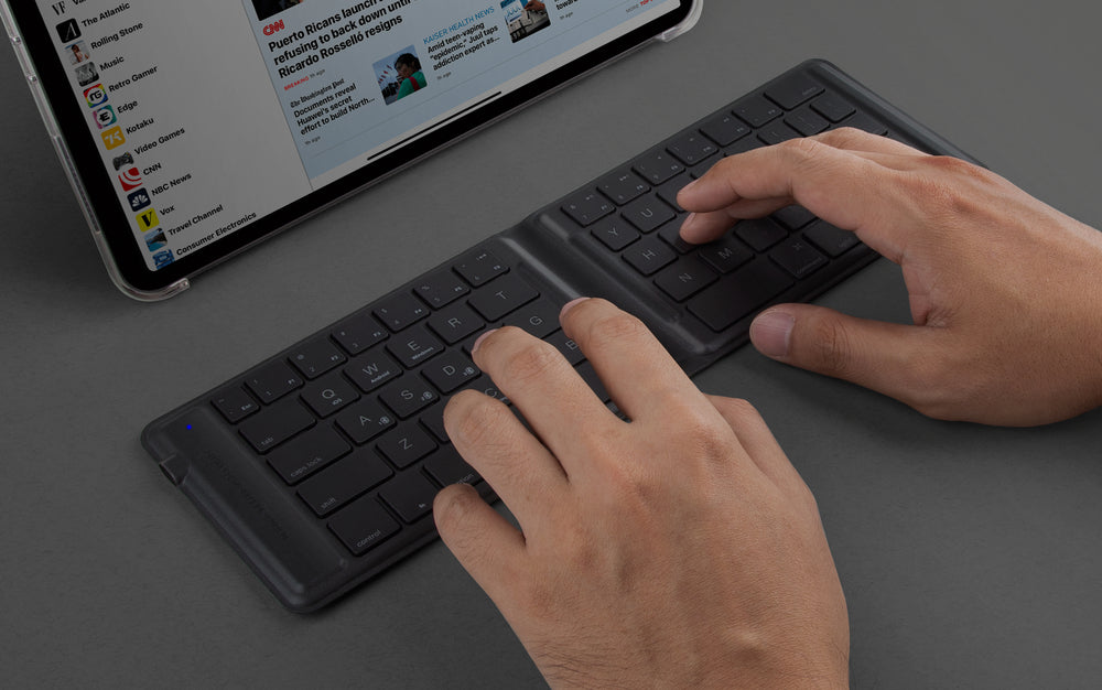 Uniq Forio Foldable Bluetooth Keyboard - Chalk Grey