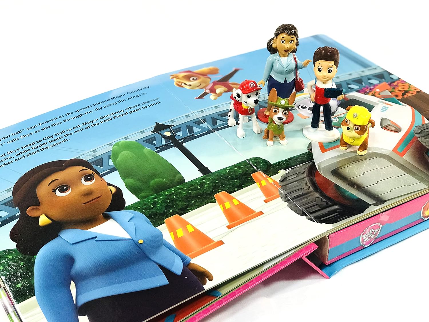 My Busy Book: Paw Patrol Girls - Board book