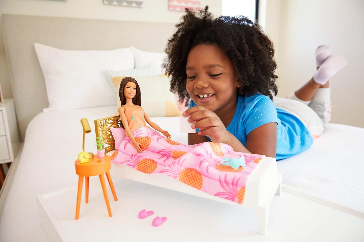 MATTEL BARBIE ESTATE ROOM N DOLL PLAYSET