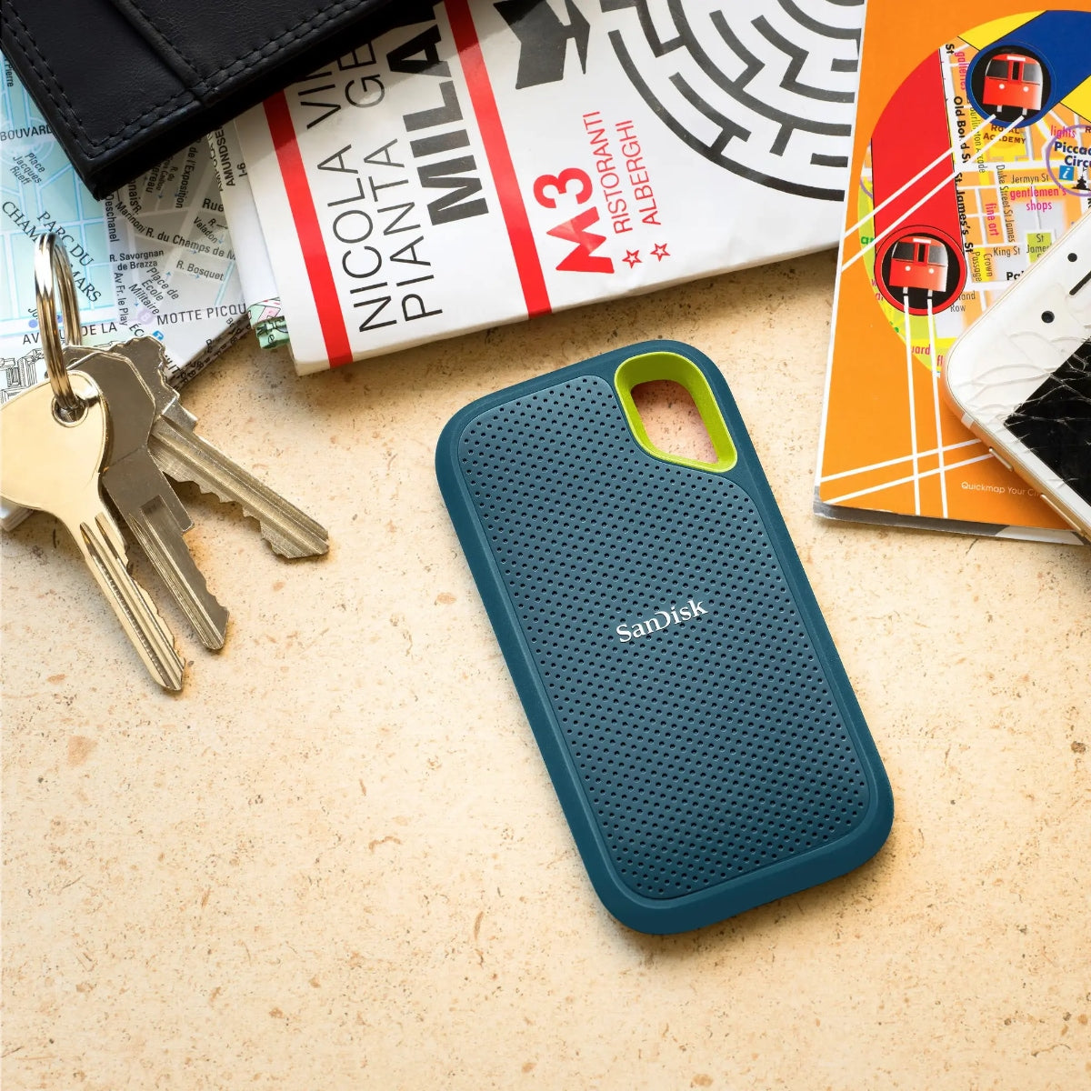 ハ*ム様 SanDisk Portable SSD 1TB SanDisk 1TB Extreme Portable SSD - Monterey (SDSSDE61-1T00-G25M