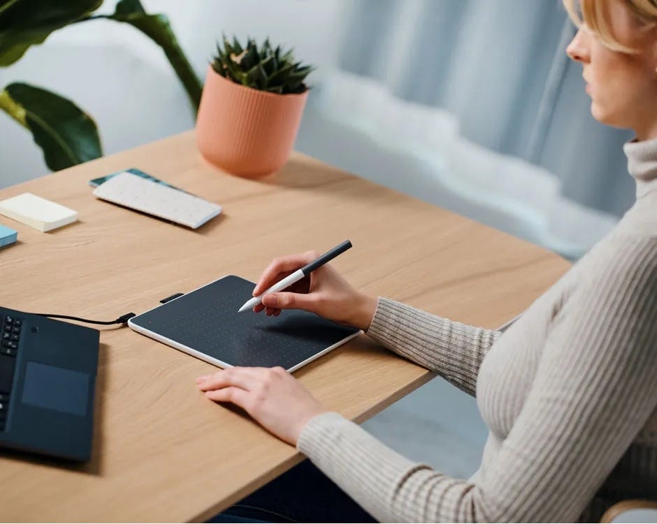 Wacom One Pen tablet medium 本体 WACOM One Pen Tablet - Medium – Popular Book Company Pte Ltd