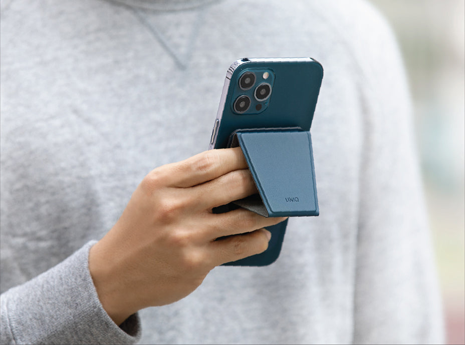 Uniq Phone Accessory (phone Stand, A Hand Grip And Card Holder) (blue)