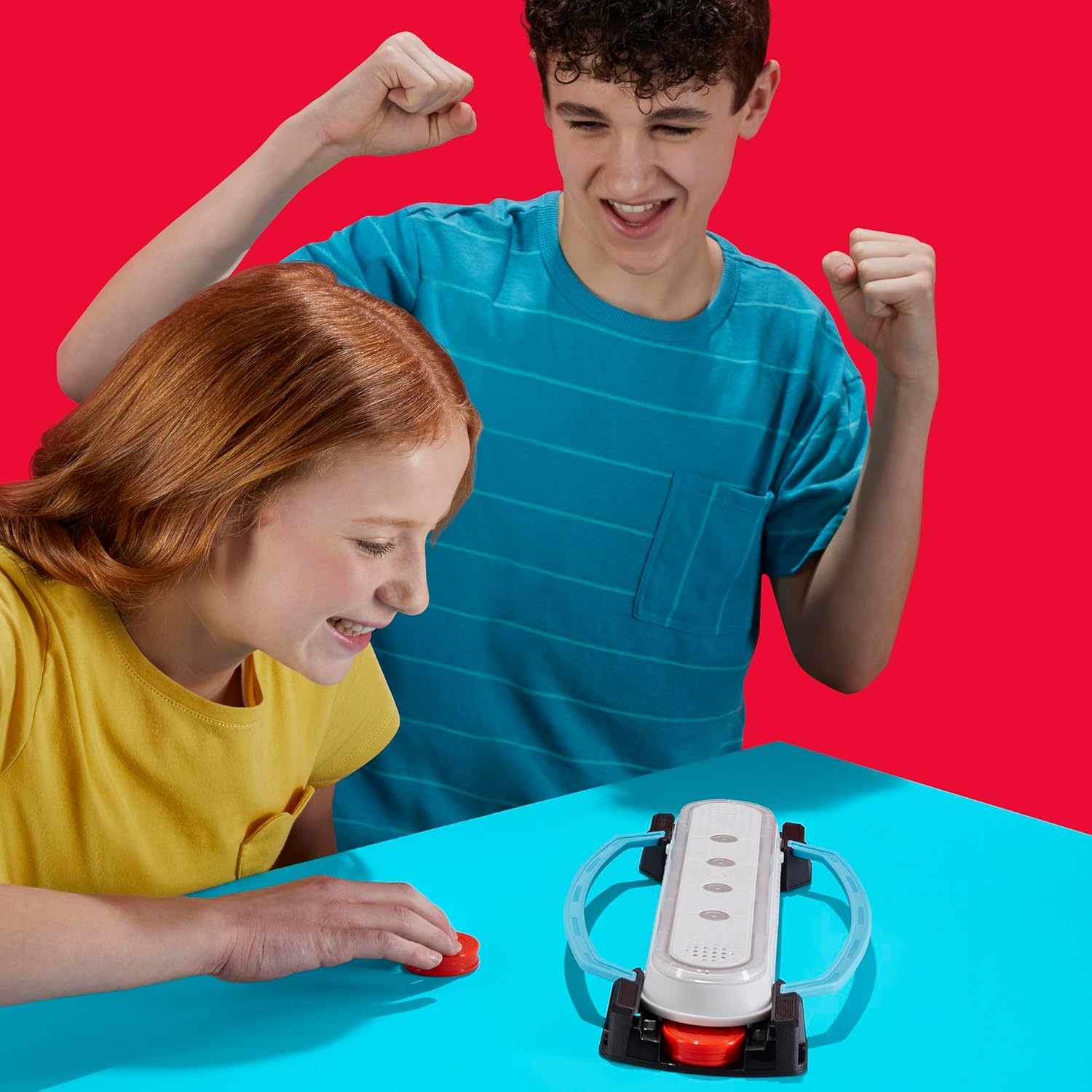 HASBRO HYPERSHOT ELECTRONIC TABLETOP HOCKEY GAME