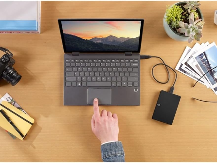 Seagate Expansion Portable 4TB External Hard Drive HDD - 2.5 Inch USB 3.0, for Mac and PC with Rescue Data Recovery Services (STKM4000400),Black