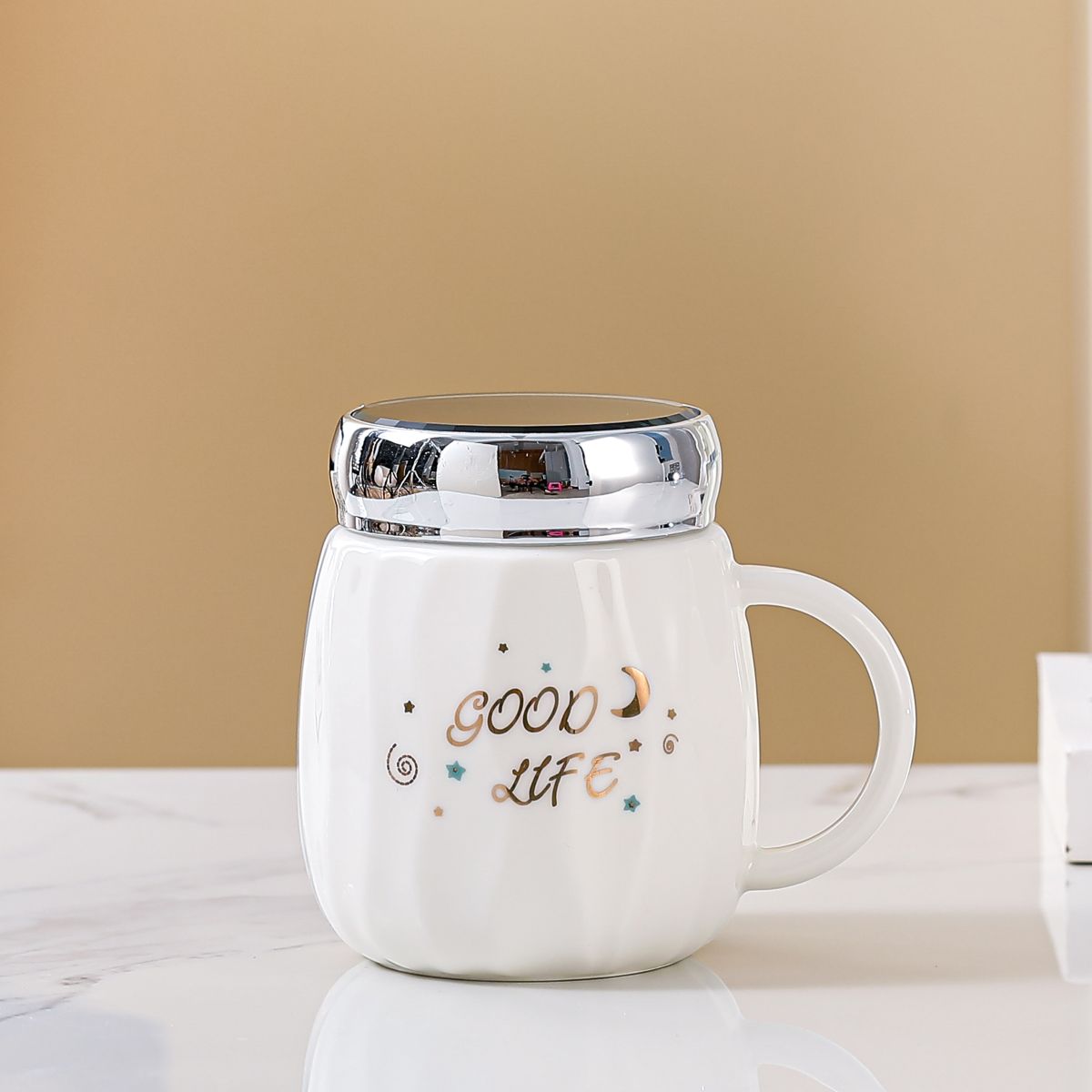  CERAMIC MUG WHITE W LID 23342