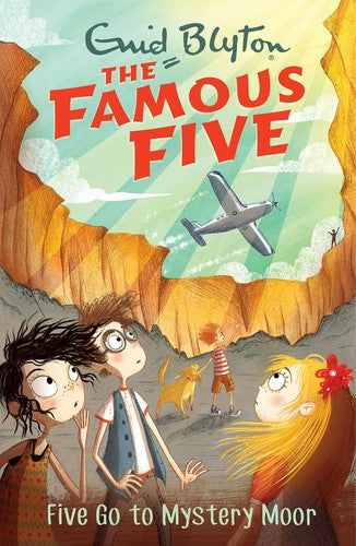 FAMOUSFIVENEW13 FIVE GO TO MYSTERY MOOR