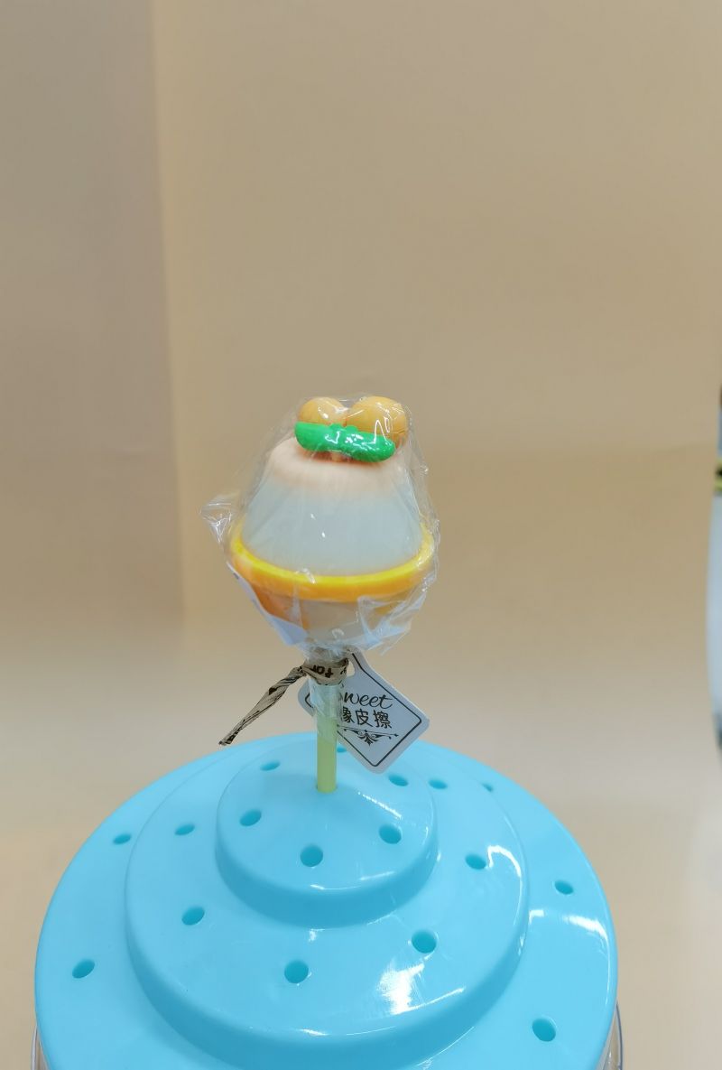 ERASER CAKE-SHAPED