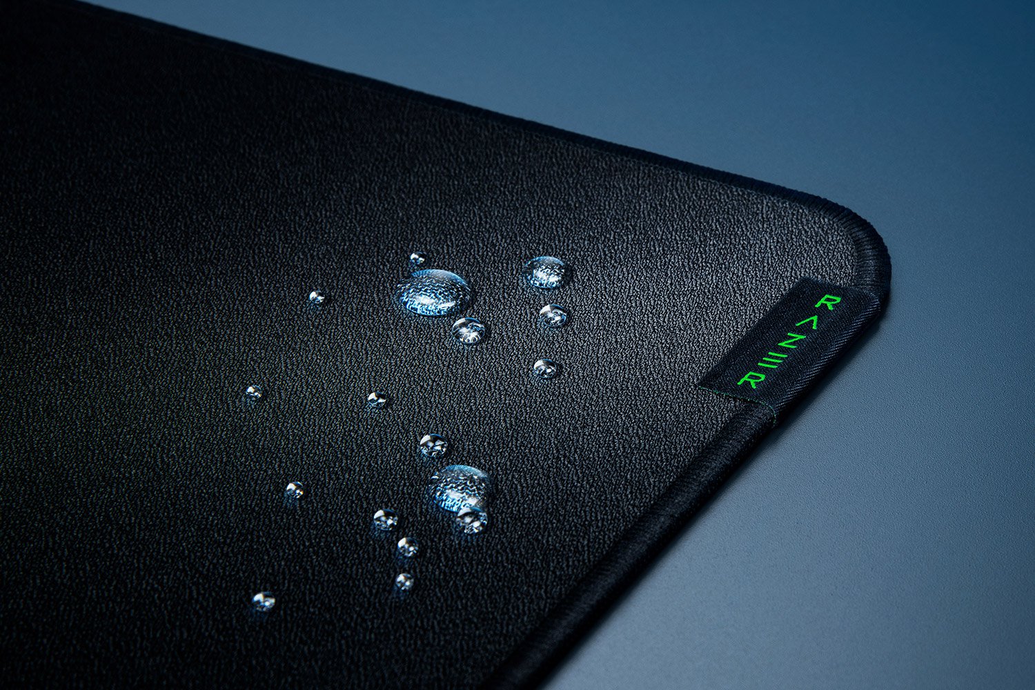 Razer Strider Hybrid Gaming Mouse Mat Large