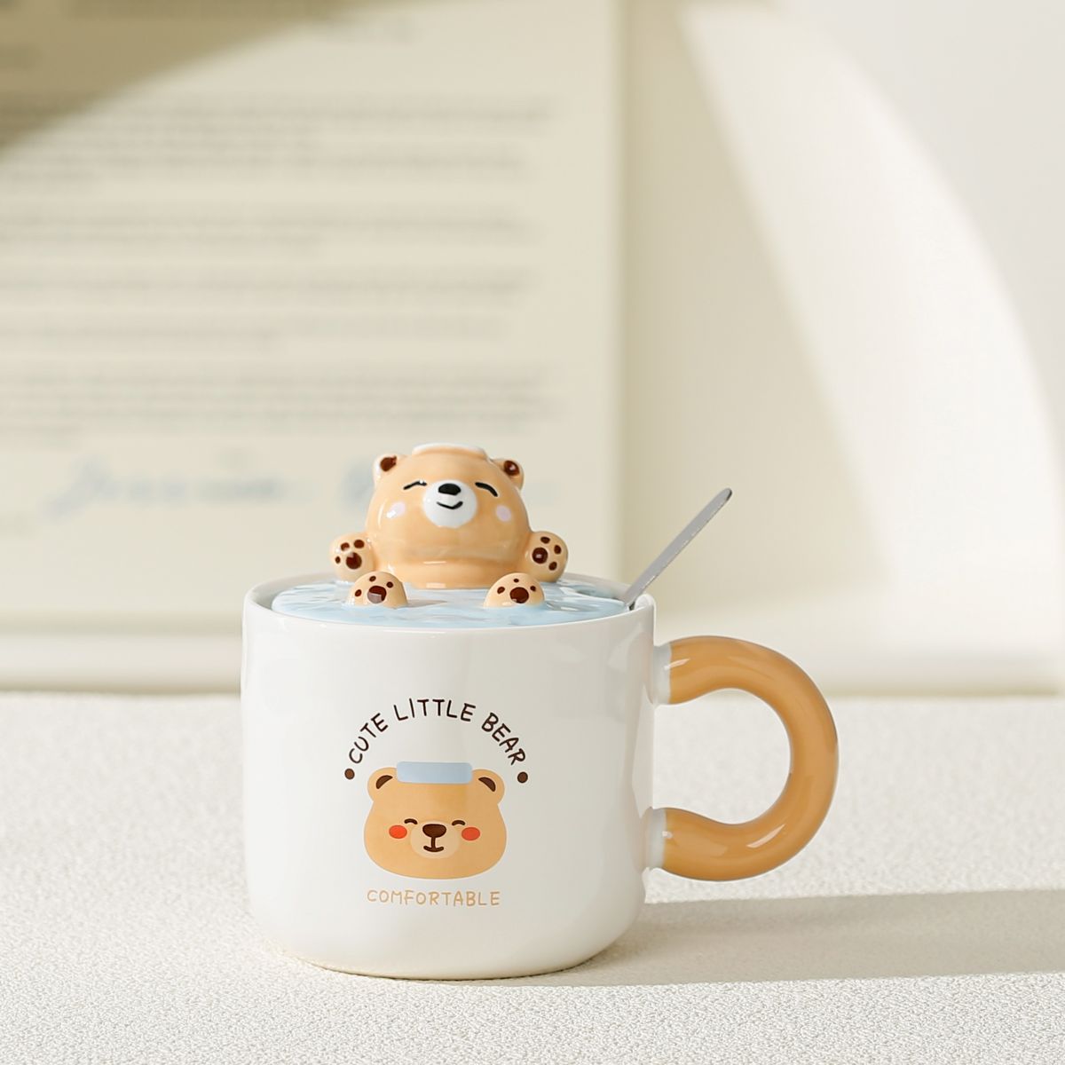  CERAMIC MUG BEAR W LID QY2077