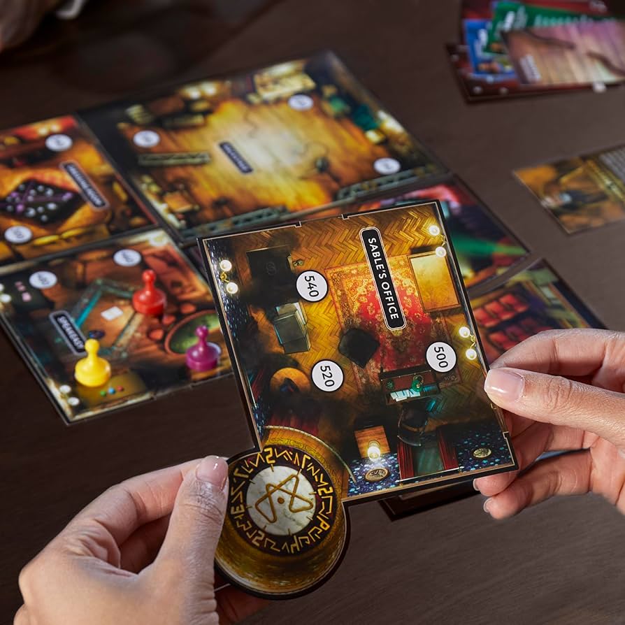 Clue Escape: The Illusionist’s Club Board Game