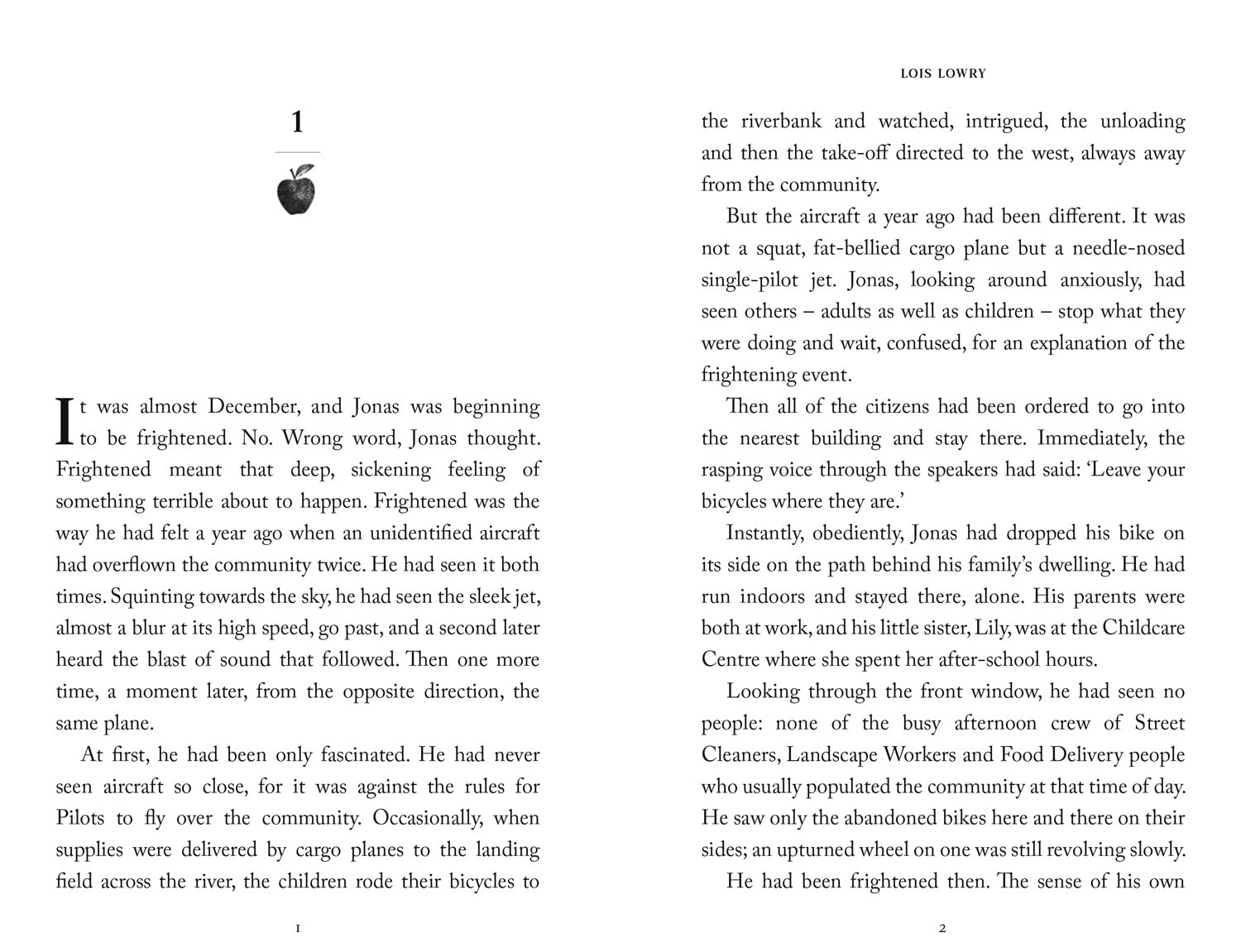 The Giver (Harpercollins Children's Classics) (Paperback)