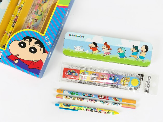 CRAYON SHIN-CHAN STATIONERY SET