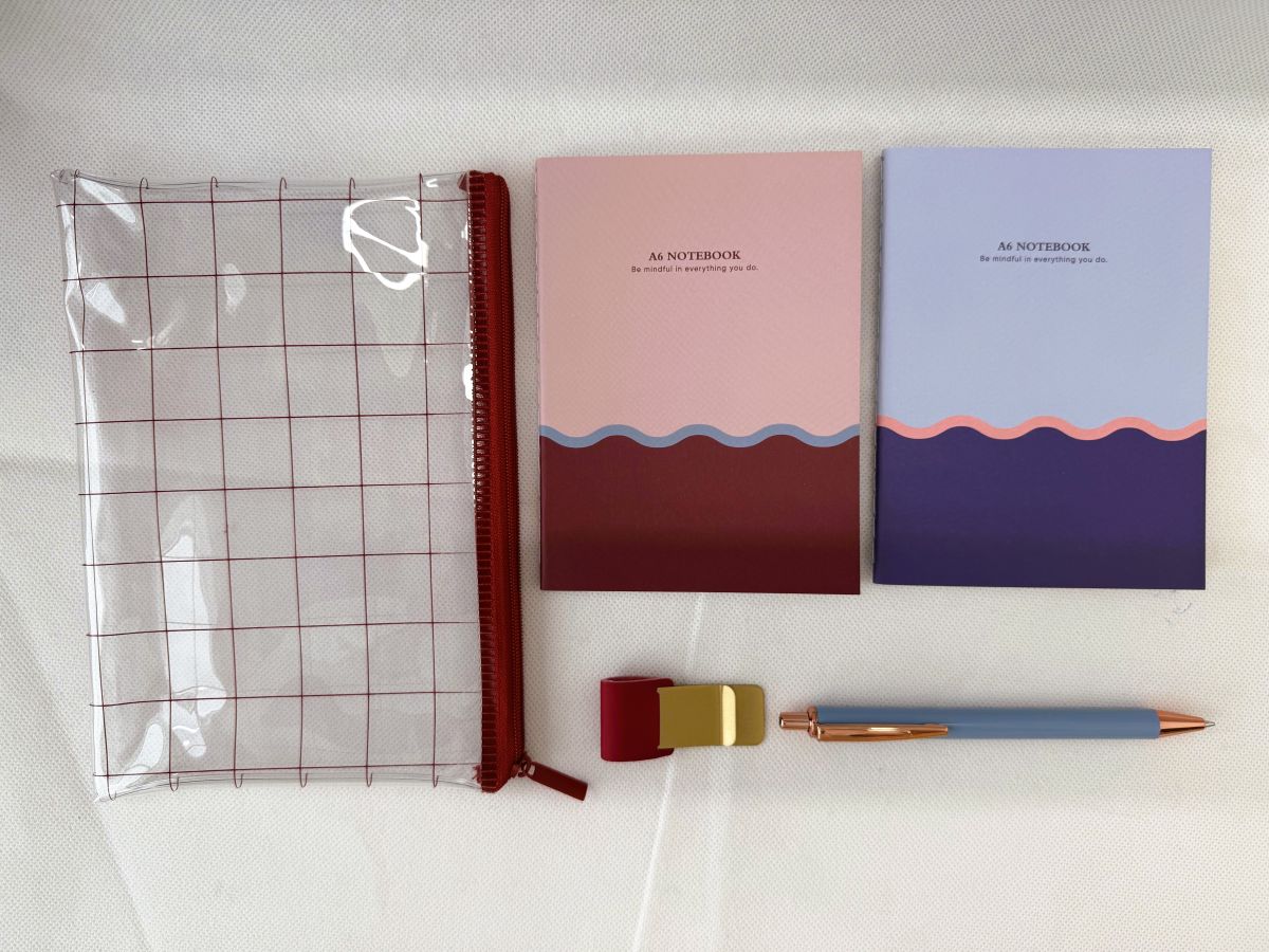 Stationery Set - Bag, Notebook And Pen 37001